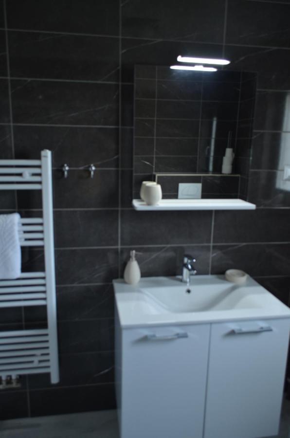 Katarica Hotell Korenica Exteriör bild